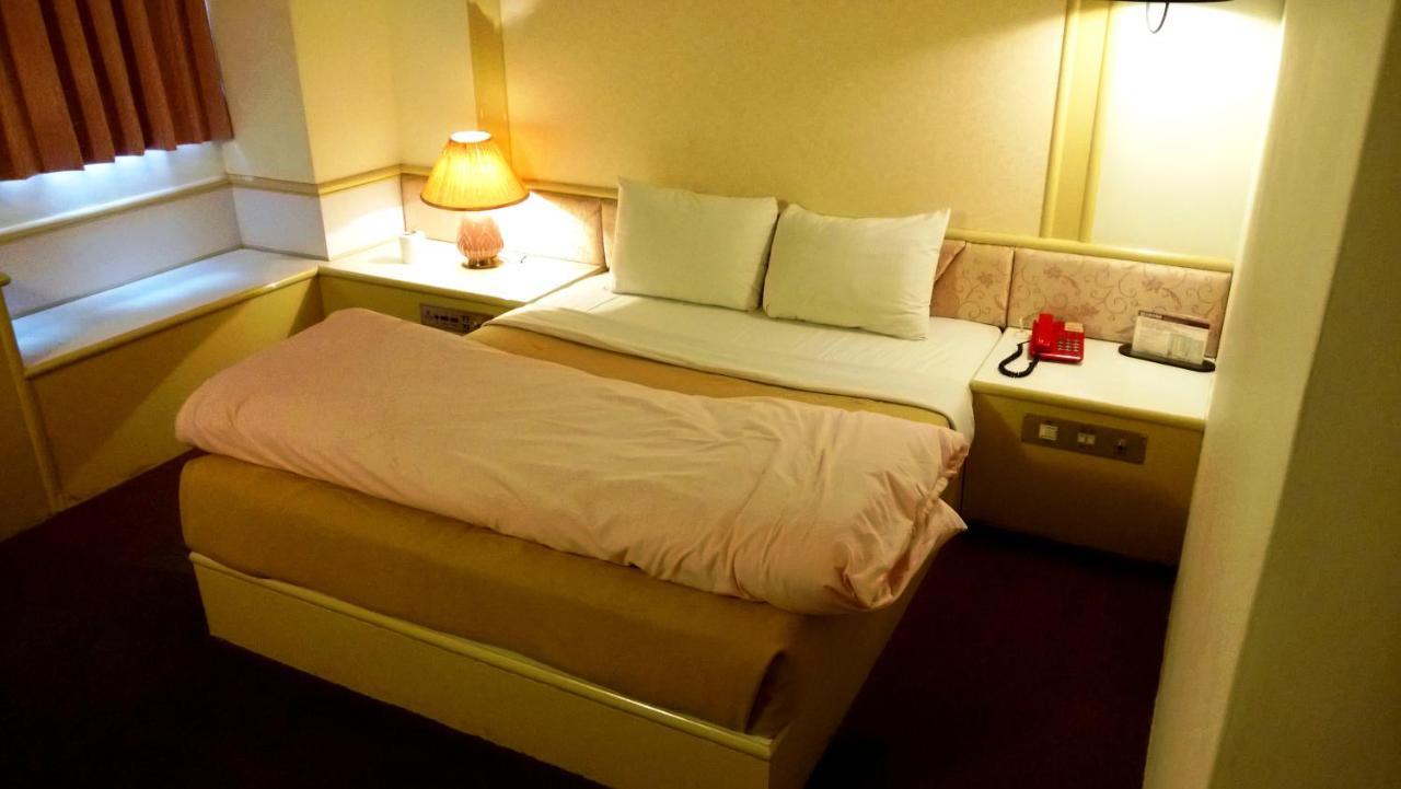 San Tong Hotel Miaoli Extérieur photo